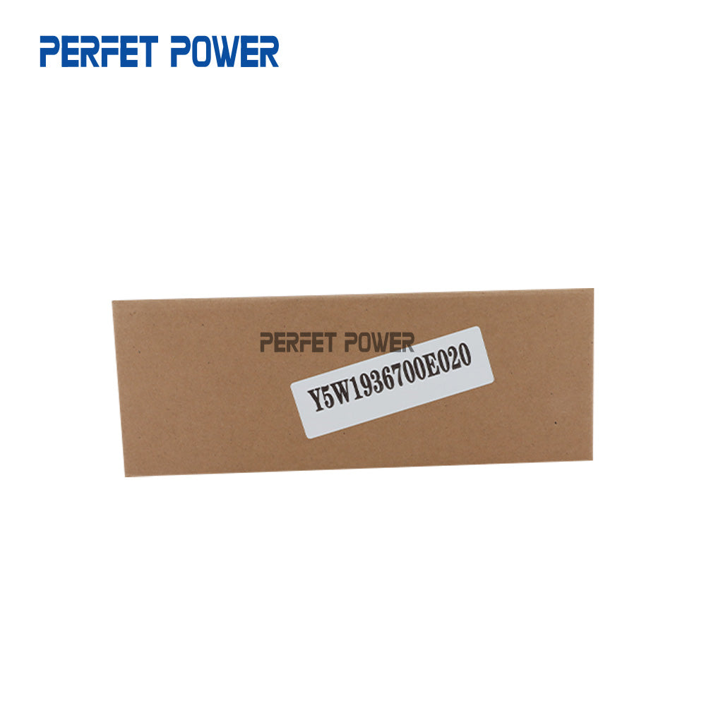 295700-0000 injector euro 5 Original New 295700-0000 Diesel common fuel injector for G4 # 23670-0E020 Diesel Engine
