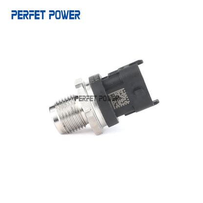 China New 0281002864   Common rail pressure sensor